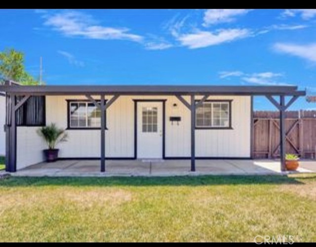 17775 Hackberry Street, Hesperia CA: https://media.crmls.org/medias/8a4846e0-ac95-41ef-ade5-51853eaaa853.jpg