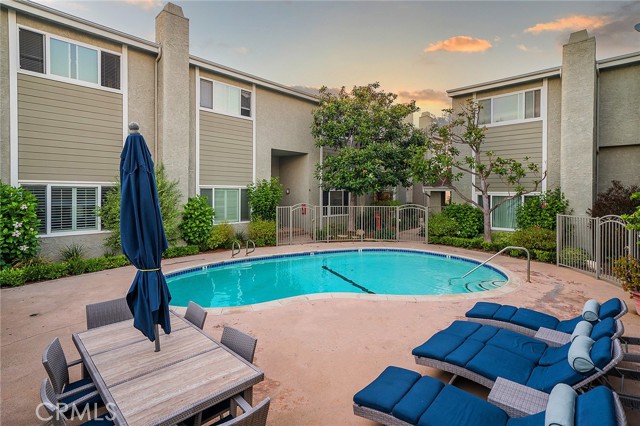 609 Meyer Lane, Redondo Beach, California 90278, 2 Bedrooms Bedrooms, ,1 BathroomBathrooms,Residential,Sold,Meyer,SB21203069