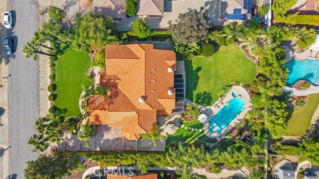 844 Deep Springs Drive, Claremont CA: https://media.crmls.org/medias/8a48596e-5c86-4830-adf4-fa94fd3aafdf.jpg