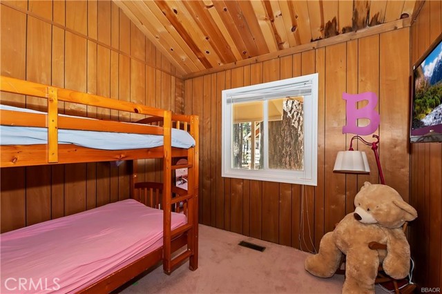 Detail Gallery Image 19 of 28 For 589 St Anton Ct, Big Bear Lake,  CA 92315 - 3 Beds | 1/1 Baths