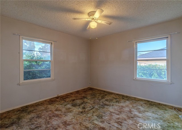 124 Mauna Loa Drive, Monrovia CA: https://media.crmls.org/medias/8a4a77f1-41e1-4279-b4ad-dd529d61da88.jpg
