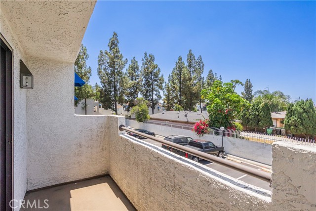 623 Park Shadow Court, Baldwin Park CA: https://media.crmls.org/medias/8a4ab3d0-b936-4382-b301-79181e7d4b37.jpg
