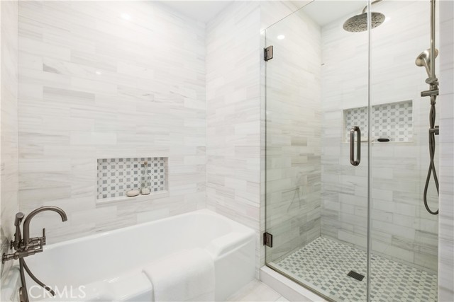 Detail Gallery Image 23 of 48 For 2120 Yucca, Fullerton,  CA 92835 - 4 Beds | 4 Baths