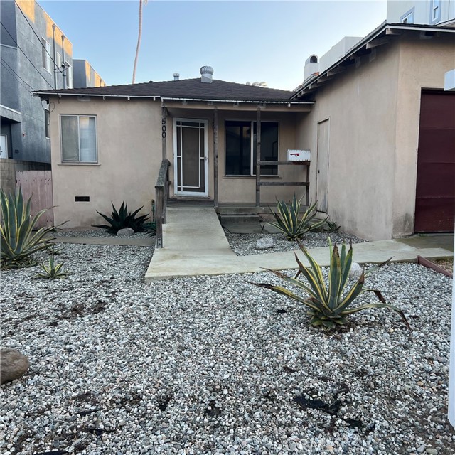Detail Gallery Image 2 of 24 For 500 11th St, Hermosa Beach,  CA 90254 - 3 Beds | 1 Baths