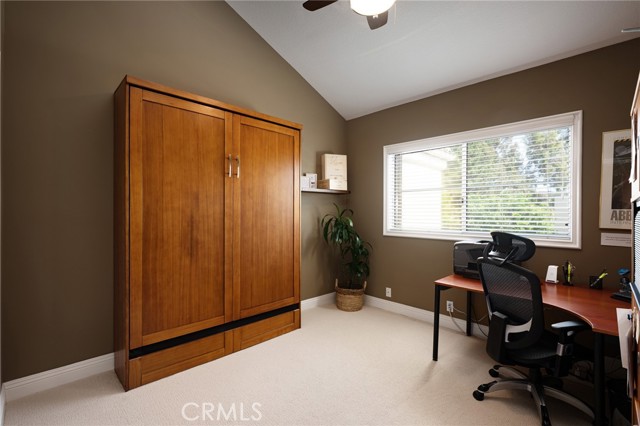 Image 18 of 59 For 33 Calle Del Norte