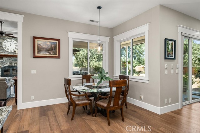 Detail Gallery Image 15 of 68 For 22 Rose Garden Ct, Chico,  CA 95973 - 4 Beds | 4/1 Baths