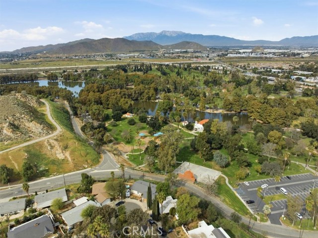 Detail Gallery Image 5 of 67 For 2715 Brockton, Riverside,  CA 92501 - 4 Beds | 2 Baths