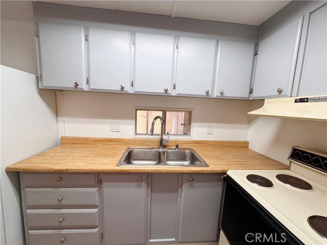 Detail Gallery Image 16 of 31 For 725 W Thornton, Hemet,  CA 91743 - 2 Beds | 1/1 Baths