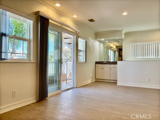 5011 RIVER Avenue, Newport Beach CA: https://media.crmls.org/medias/8a4c1965-e9e2-4527-a63b-d615672cafd2.jpg