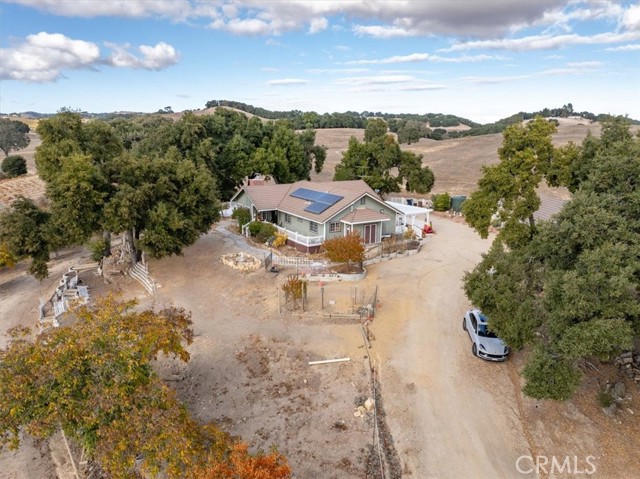 Detail Gallery Image 3 of 51 For 4350 Vineyard Dr, Paso Robles,  CA 93446 - 4 Beds | 3/1 Baths