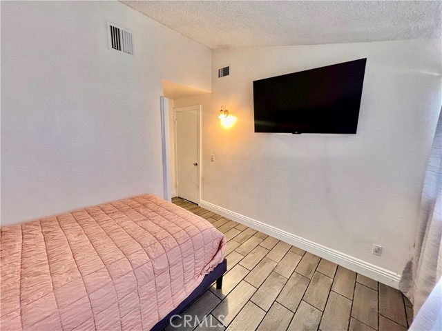 20637 Bryant Street, Winnetka CA: https://media.crmls.org/medias/8a4ce317-b736-4e08-91cf-845647f06f05.jpg