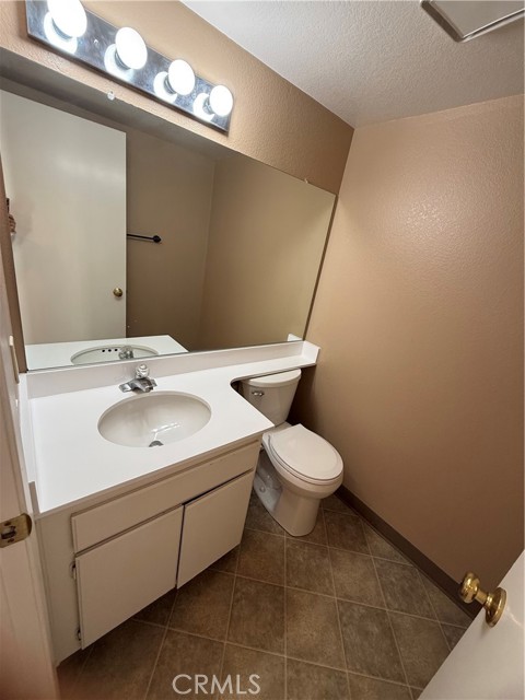 Detail Gallery Image 15 of 21 For 23708 Cork Oak, Murrieta,  CA 92562 - 3 Beds | 2/1 Baths