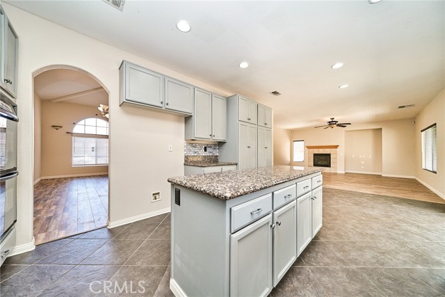 Detail Gallery Image 18 of 54 For 13010 Banning, Victorville,  CA 92392 - 5 Beds | 3 Baths