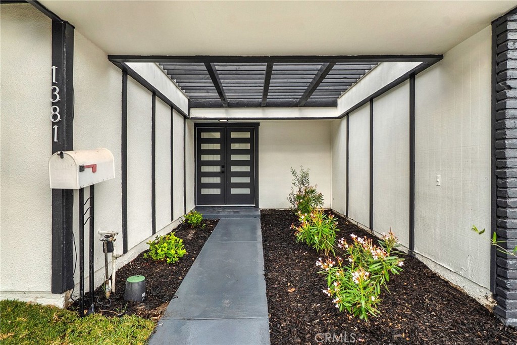 MLS #OC25260184 image #5