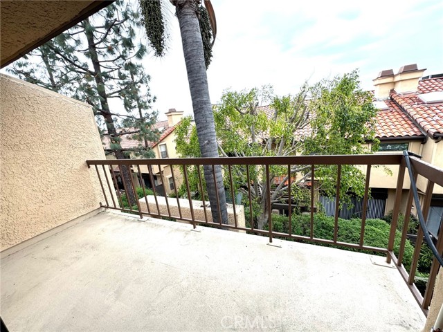 Detail Gallery Image 24 of 48 For 1814 S Marengo Ave #23,  Alhambra,  CA 91803 - 3 Beds | 2/1 Baths