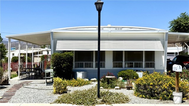 44725 E Florida Ave., Hemet CA: https://media.crmls.org/medias/8a4f749f-db76-4ee1-8d48-7aee9883c8b5.jpg