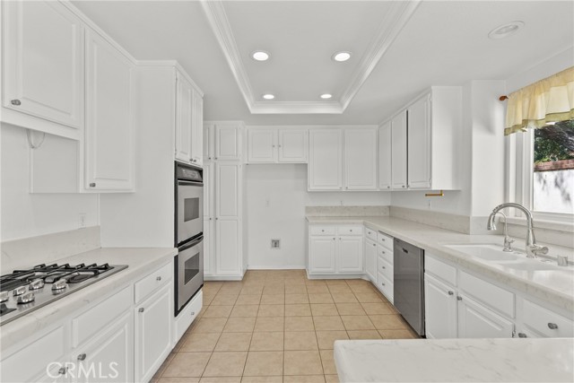 Detail Gallery Image 16 of 47 For 870 Pleasant Dale Pl, Westlake Village,  CA 91362 - 4 Beds | 2/1 Baths