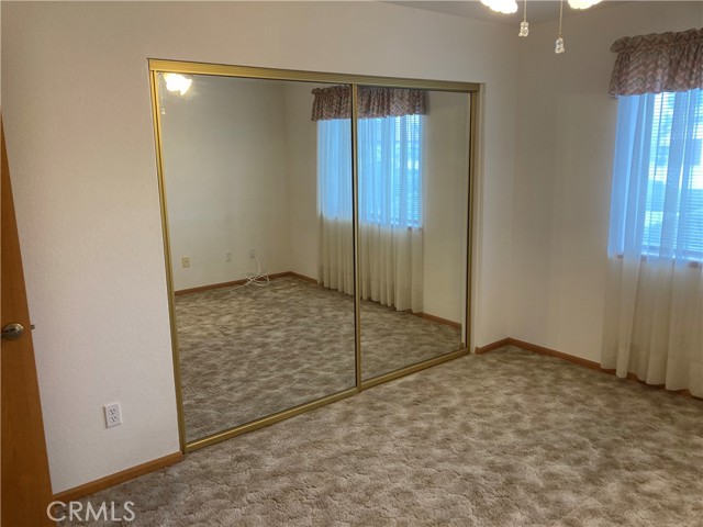 Detail Gallery Image 32 of 32 For 12563 Sarsi Ct, Apple Valley,  CA 92308 - 4 Beds | 3 Baths