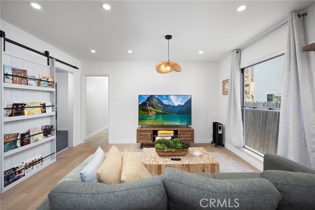 108 Bennett Avenue, Long Beach CA: https://media.crmls.org/medias/8a510f57-ec5c-41ff-a13d-2eff2e5292f2.jpg