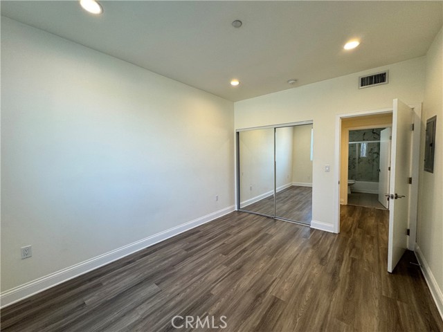 Detail Gallery Image 25 of 32 For 14934 Burbank Bld #302,  Sherman Oaks,  CA 91411 - 2 Beds | 2 Baths