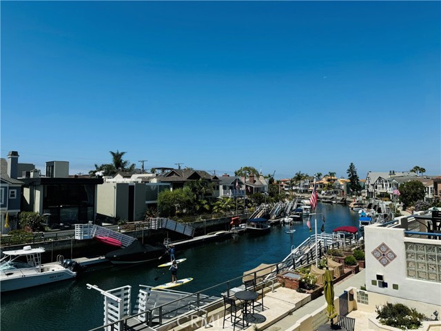 87 Rivo Alto Canal, Long Beach CA: https://media.crmls.org/medias/8a523b3e-9b67-4ce6-be5c-c7e1dd9f13bb.jpg