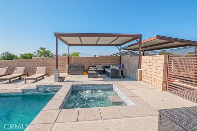 Detail Gallery Image 57 of 71 For 3985 Oakridge Cir, Norco,  CA 92860 - 5 Beds | 3 Baths