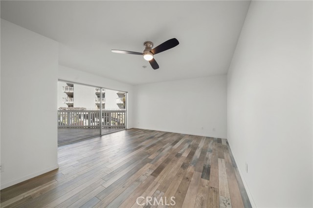 Detail Gallery Image 10 of 32 For 650 the Village #106,  Redondo Beach,  CA 90277 - 1 Beds | 1 Baths