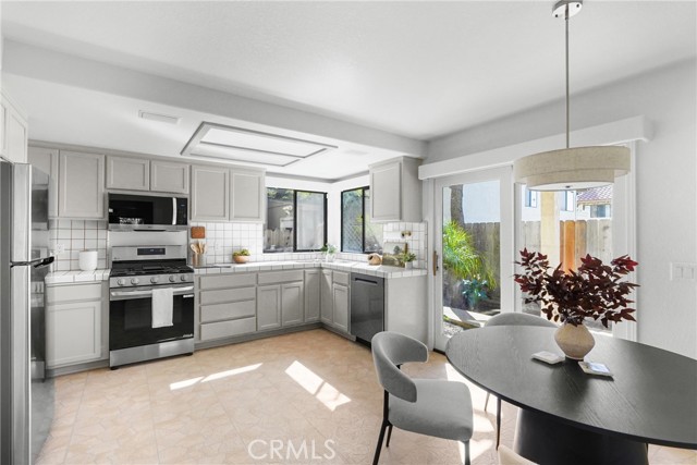 Detail Gallery Image 16 of 48 For 520 Rockaway, Grover Beach,  CA 93433 - 3 Beds | 2/1 Baths