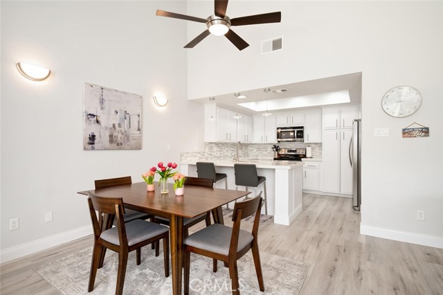 Detail Gallery Image 12 of 44 For 23438 Continental, Canyon Lake,  CA 92587 - 3 Beds | 2 Baths