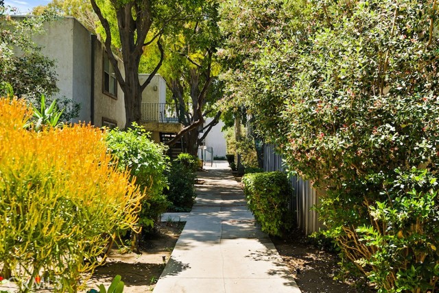 Detail Gallery Image 31 of 34 For 18620 Hatteras Street #223,  Tarzana,  CA 91356 - 3 Beds | 2 Baths