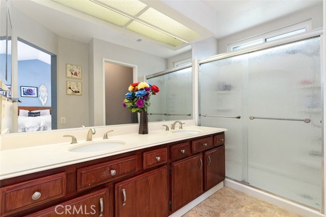 Detail Gallery Image 20 of 28 For 7 Clear Creek Ln, Laguna Hills,  CA 92653 - 4 Beds | 2/1 Baths