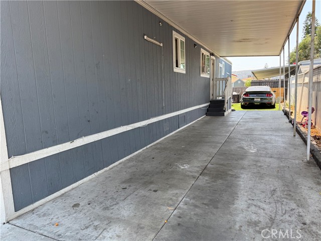 12700 Elliott Avenue, El Monte CA: https://media.crmls.org/medias/8a57aa93-1676-478d-a20b-9d9499854e90.jpg