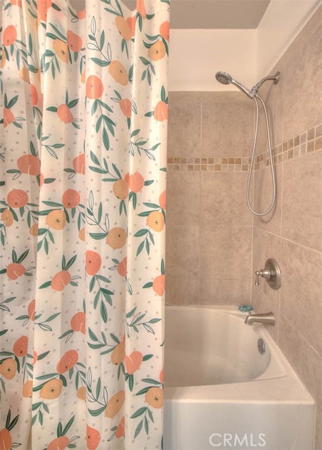 14319 Weeping Willow Lane, Fontana CA: https://media.crmls.org/medias/8a584100-1733-4dae-87d9-adadb710b6a9.jpg