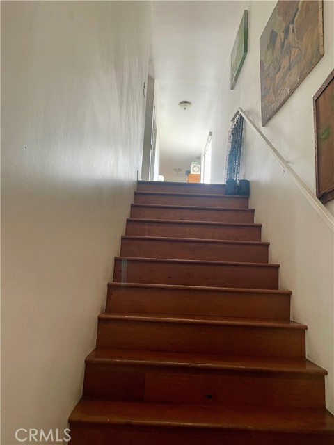 Detail Gallery Image 8 of 9 For 6558 S Van Ness, Los Angeles,  CA 90047 - 3 Beds | 2 Baths