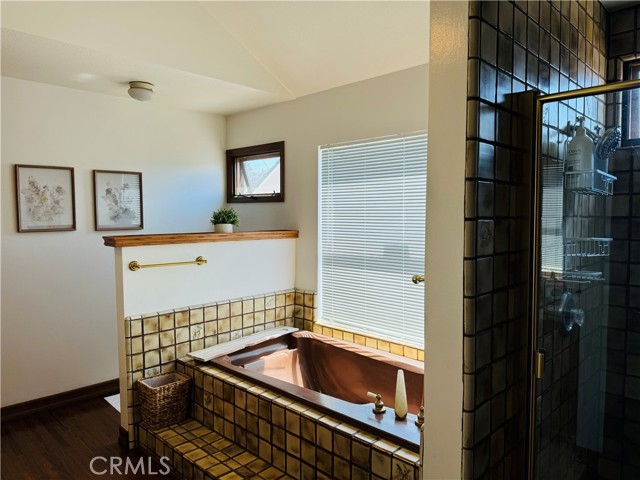 87 Rivo Alto Canal, Long Beach CA: https://media.crmls.org/medias/8a58bb41-c69d-4a30-a68c-0c7a719e2303.jpg