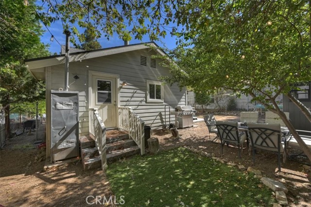 396 Log, Crestline, CA 92325