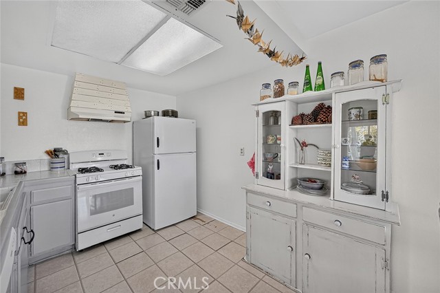 853 West 13th, 1 photo 13