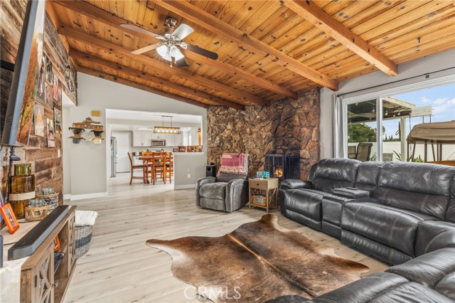 Detail Gallery Image 22 of 74 For 3998 Bluff, Norco,  CA 92860 - 4 Beds | 2/1 Baths