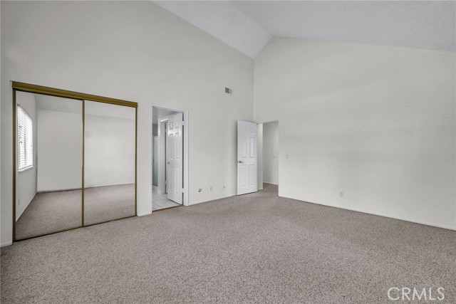 335 Sprucewood Avenue, Oak Park CA: https://media.crmls.org/medias/8a599e20-da75-47fa-892c-8fb3cabb26a1.jpg