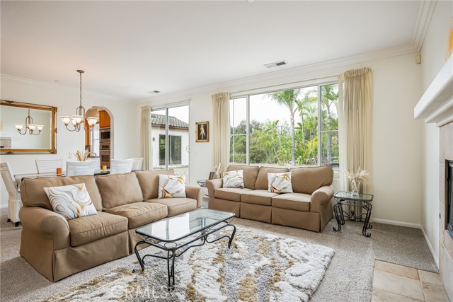 731 Oak Glade Drive, Fallbrook CA: https://media.crmls.org/medias/8a59d078-61dc-4f79-aa24-cc1ed3eea495.jpg