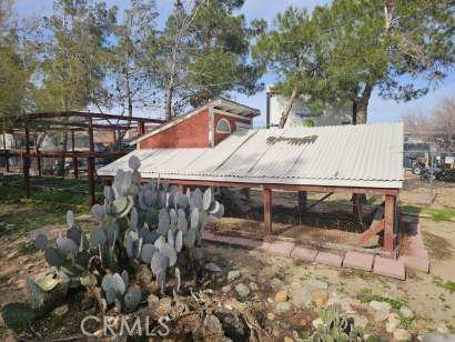 Detail Gallery Image 15 of 15 For 18904 Madrone, Hesperia,  CA 92345 - 4 Beds | 2 Baths