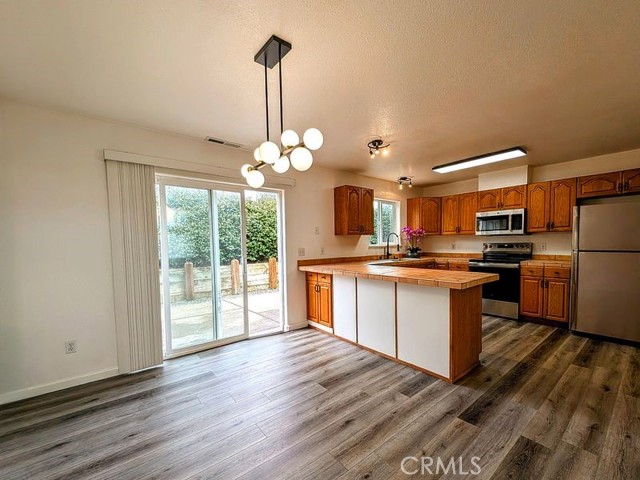 5377 Lancaster Road, Lakeport CA: https://media.crmls.org/medias/8a5a4f9e-8035-4b86-b2c5-4f0d4ca127b0.jpg