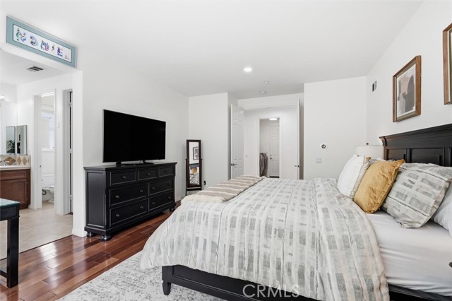 Detail Gallery Image 24 of 43 For 5244 Huckleberry Oak, Simi Valley,  CA 93063 - 5 Beds | 3 Baths