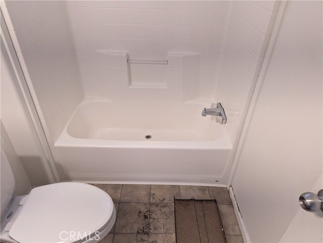 Detail Gallery Image 14 of 15 For 443 Holmes Ln, Sugarloaf,  CA 92386 - 3 Beds | 2 Baths