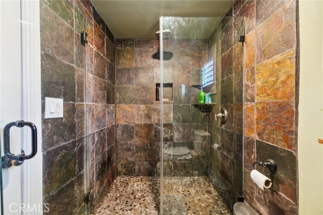 9642 Aero Drive, Pico Rivera CA: https://media.crmls.org/medias/8a5b9e2e-313f-4758-b94b-21a621a11c60.jpg