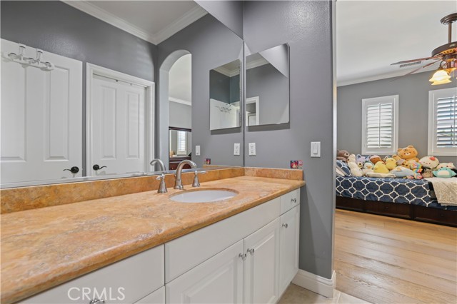 Image 41 of 63 For 26161 Quartz Mesa Lane