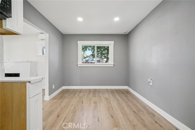 182 N 4 Street, Banning CA: https://media.crmls.org/medias/8a5d0101-063f-48e4-ad1f-f8a72d46519a.jpg