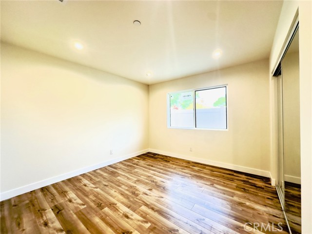 Detail Gallery Image 10 of 14 For 15950 Cohasset St, Van Nuys,  CA 91406 - 3 Beds | 2/1 Baths