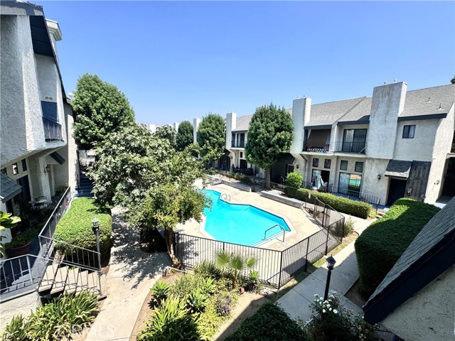 Detail Gallery Image 3 of 21 For 9620 Sepulveda Bld #39,  North Hills,  CA 91343 - 2 Beds | 2/1 Baths