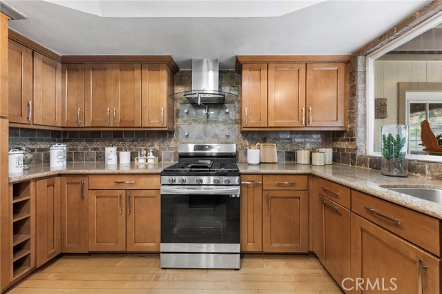 529 Bregante, Diamond Bar CA: https://media.crmls.org/medias/8a5ec412-108a-4103-9a47-c3a01d1a2482.jpg